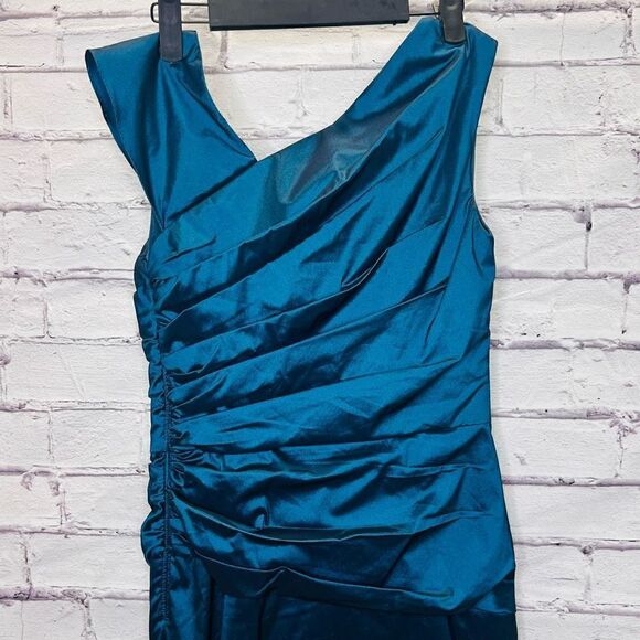 Tadashi Shoji Eclipse Stretch Taffeta Ruched Side Draped Ruffle Dress size 4 - Picture 4 of 10